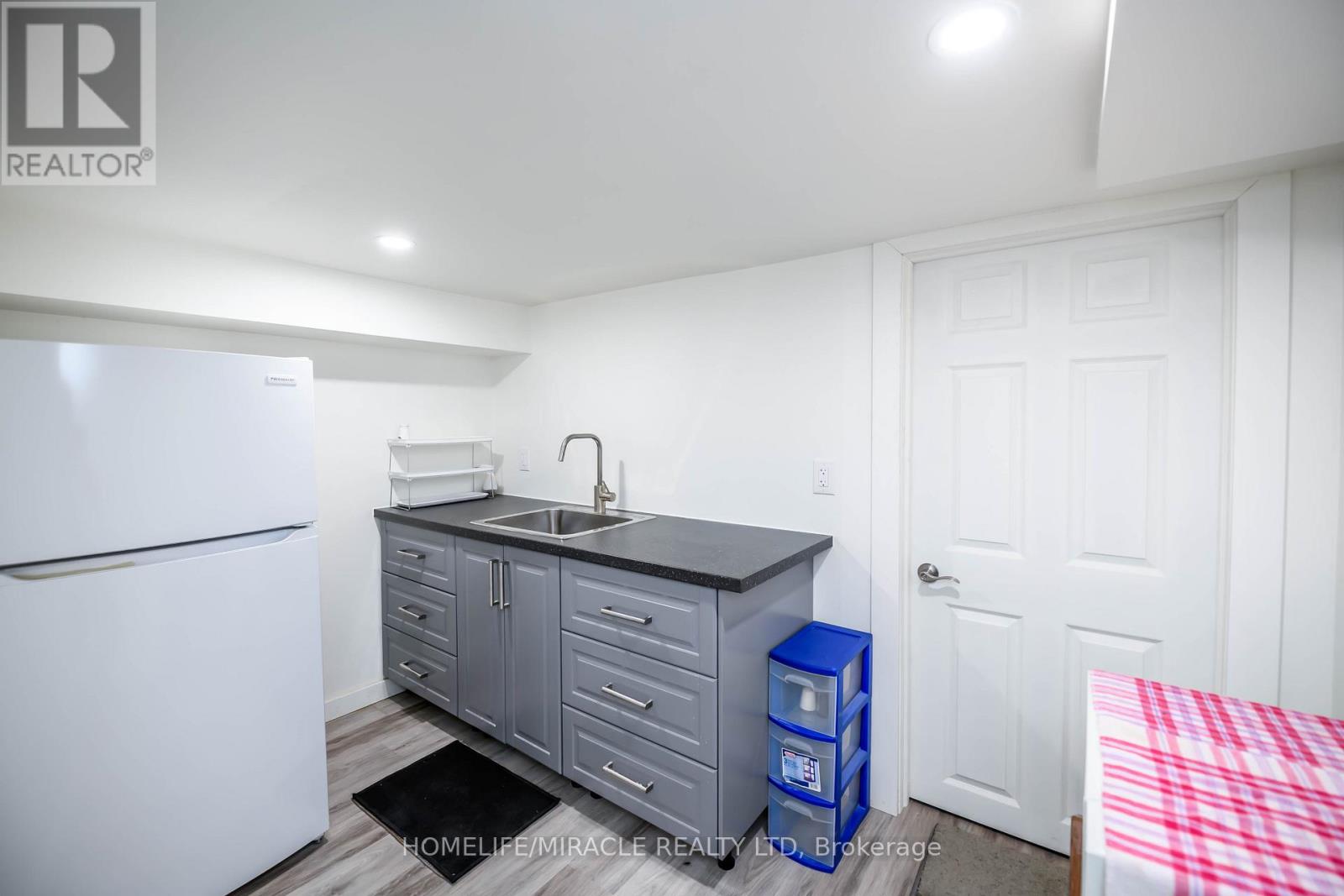 4975 Mcrae Street, Niagara Falls, Ontario  L2E 1P2 - Photo 43 - X13448642