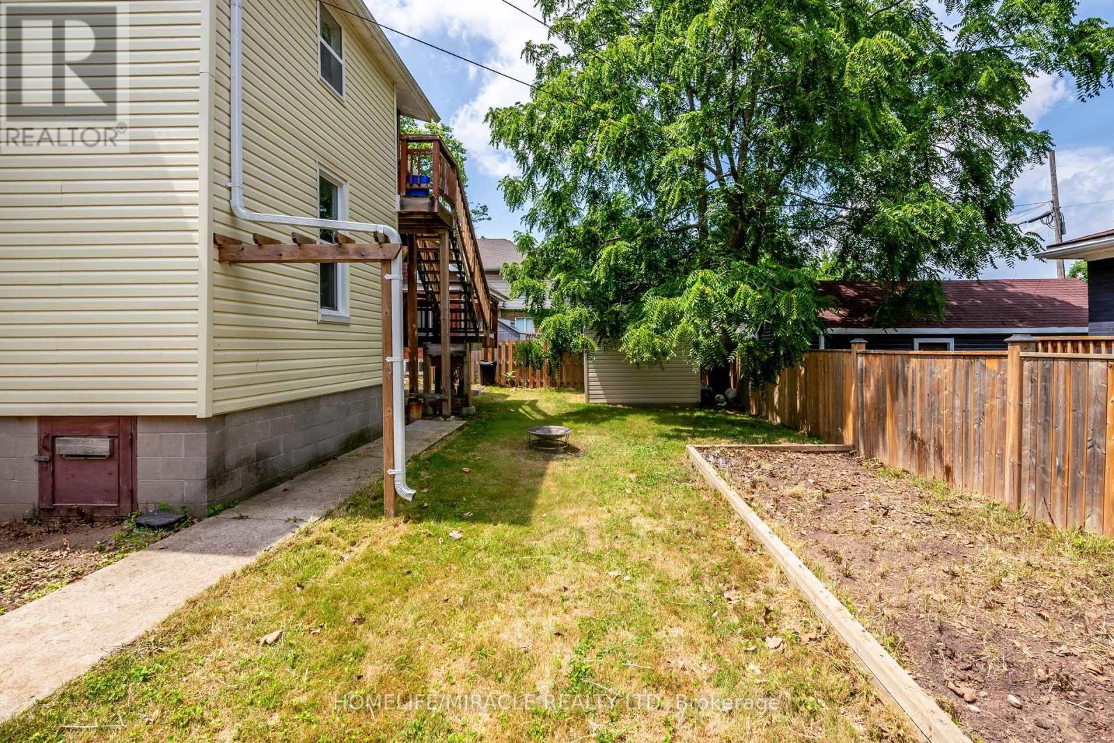 4975 Mcrae Street, Niagara Falls, Ontario  L2E 1P2 - Photo 8 - X13448642