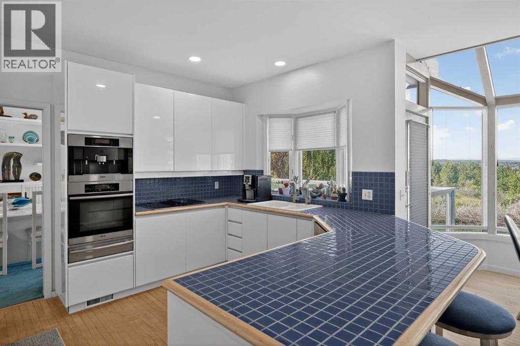 523 Scimitar Bay NW, Calgary, Alberta  T3L 1S6 - Photo 20 - A2317968