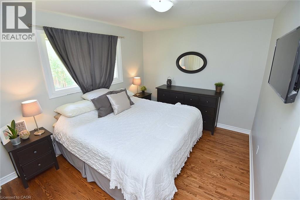 7 Monarch Court, Dundas, Ontario  L9H 3W2 - Photo 19 - 40839746