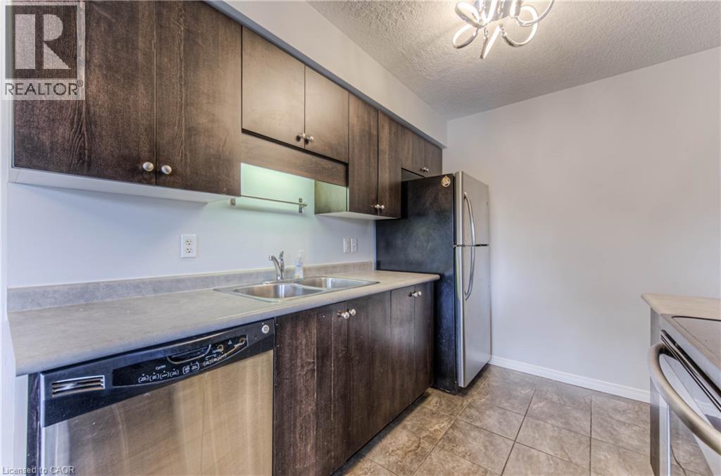 20 David Bergey Drive Unit# C17, Kitchener, Ontario  N2G 3W7 - Photo 11 - 40839579