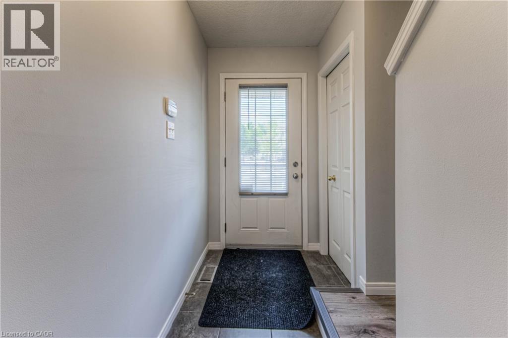 20 David Bergey Drive Unit# C17, Kitchener, Ontario  N2G 3W7 - Photo 4 - 40839579