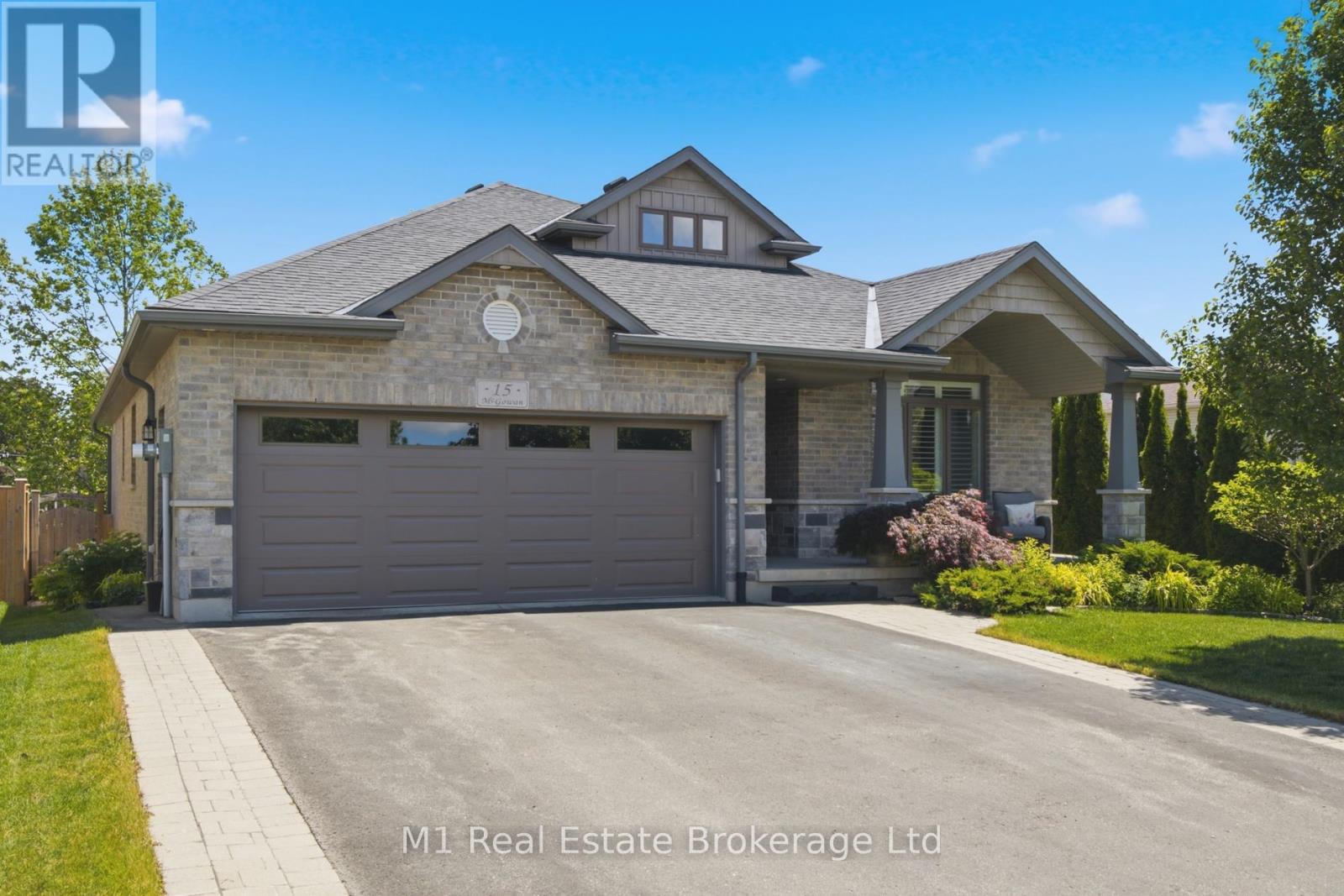 15 MCGOWAN STREET, Centre Wellington, Ontario