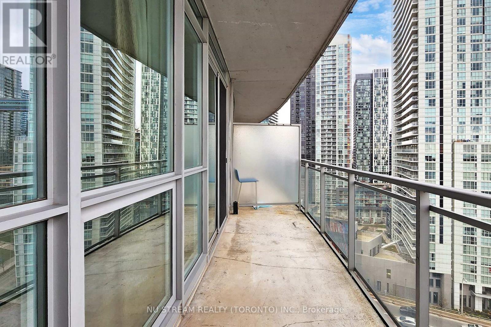 2010 - 38 Dan Leckie Way, Toronto, Ontario  M5V 2V6 - Photo 19 - C13448672