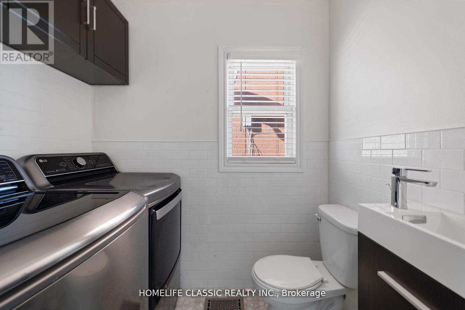 54 South Woodrow Boulevard, Toronto, Ontario  M1N 3L6 - Photo 12 - E13448676