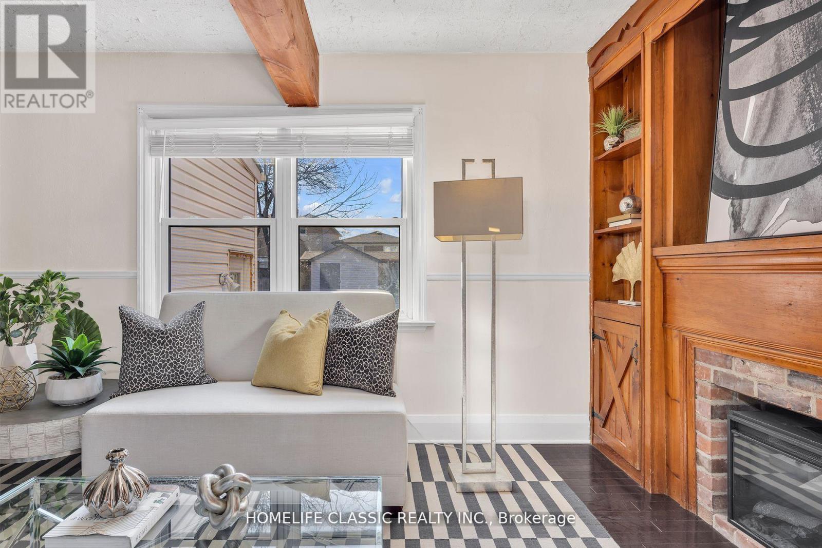 54 South Woodrow Boulevard, Toronto, Ontario  M1N 3L6 - Photo 8 - E13448676