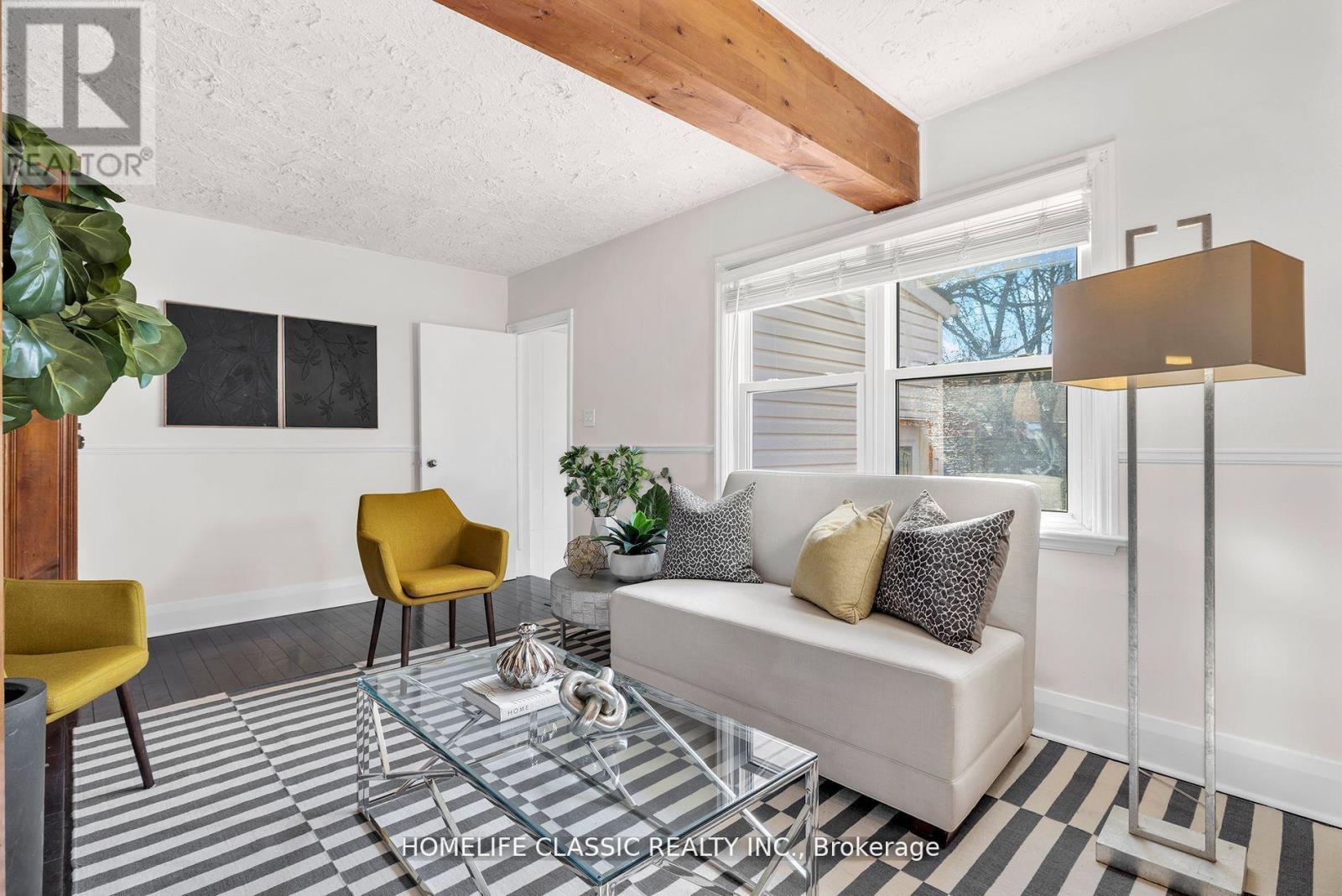 54 South Woodrow Boulevard, Toronto, Ontario  M1N 3L6 - Photo 9 - E13448676