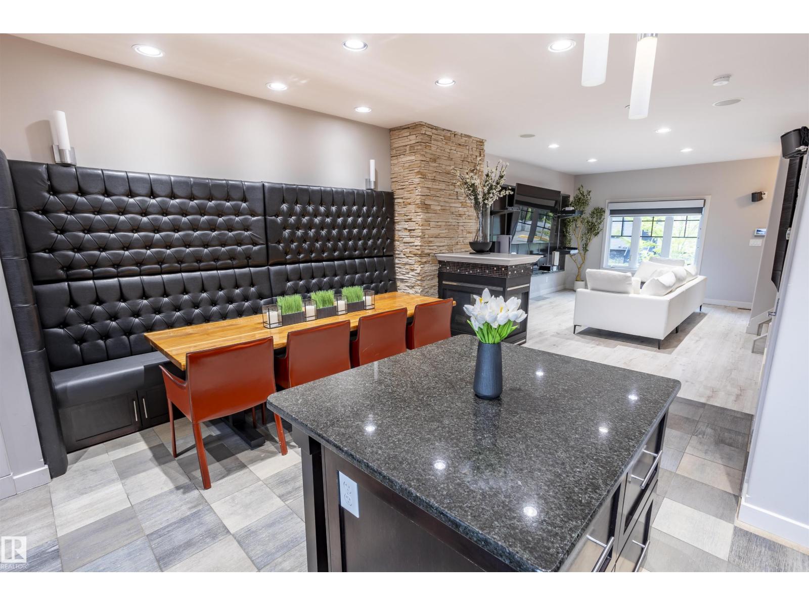4949 Terwillegar Cm Nw, Edmonton, Alberta  T6R 0G5 - Photo 7 - E4493847
