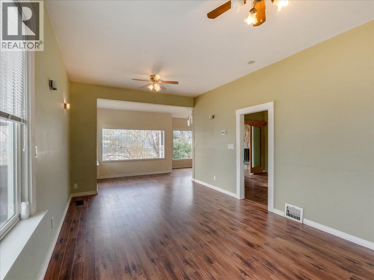1472 Green Avenue Lane, Trail, British Columbia  V1R 4K2 - Photo 21 - 10383736