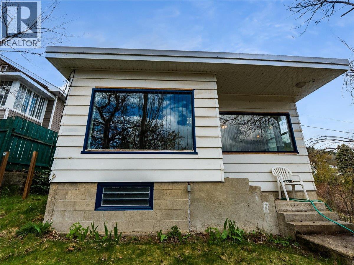 1472 Green Avenue Lane, Trail, British Columbia  V1R 4K2 - Photo 3 - 10383736