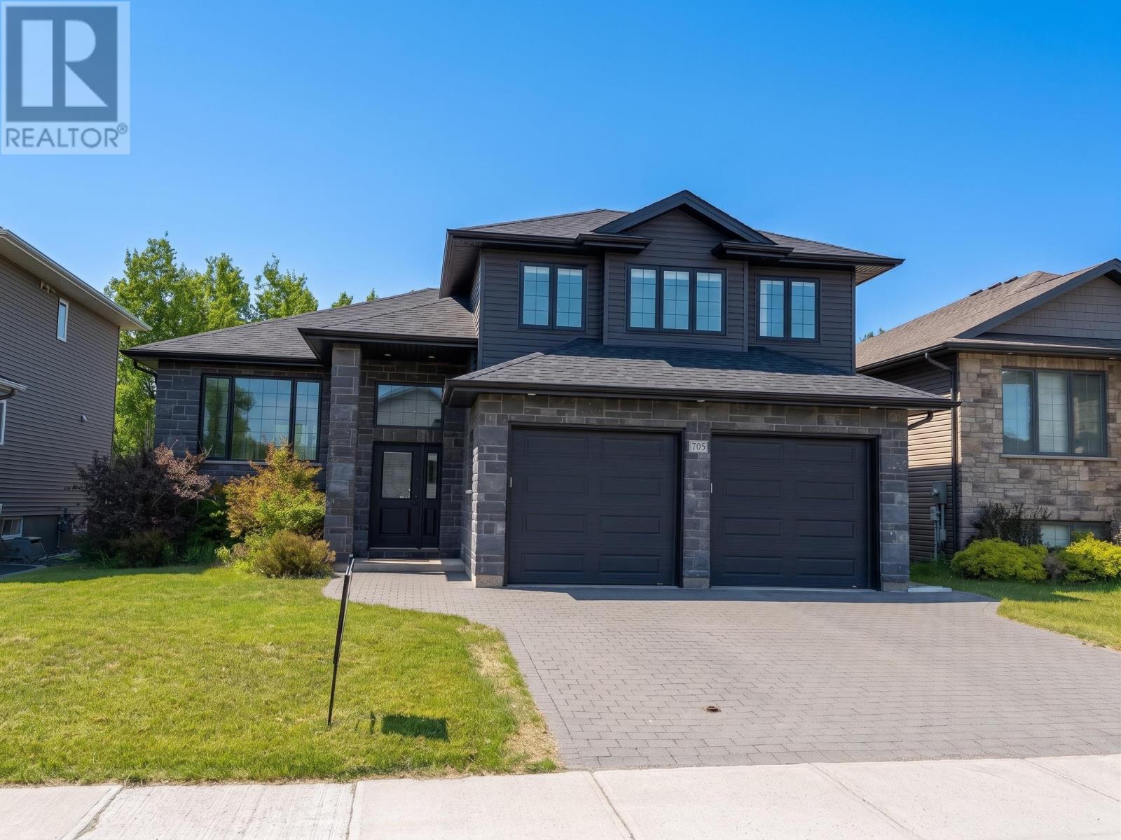 705 Fieldstone Pl, Thunder Bay, Ontario  P7B 3Z7 - Photo 1 - TB2600674