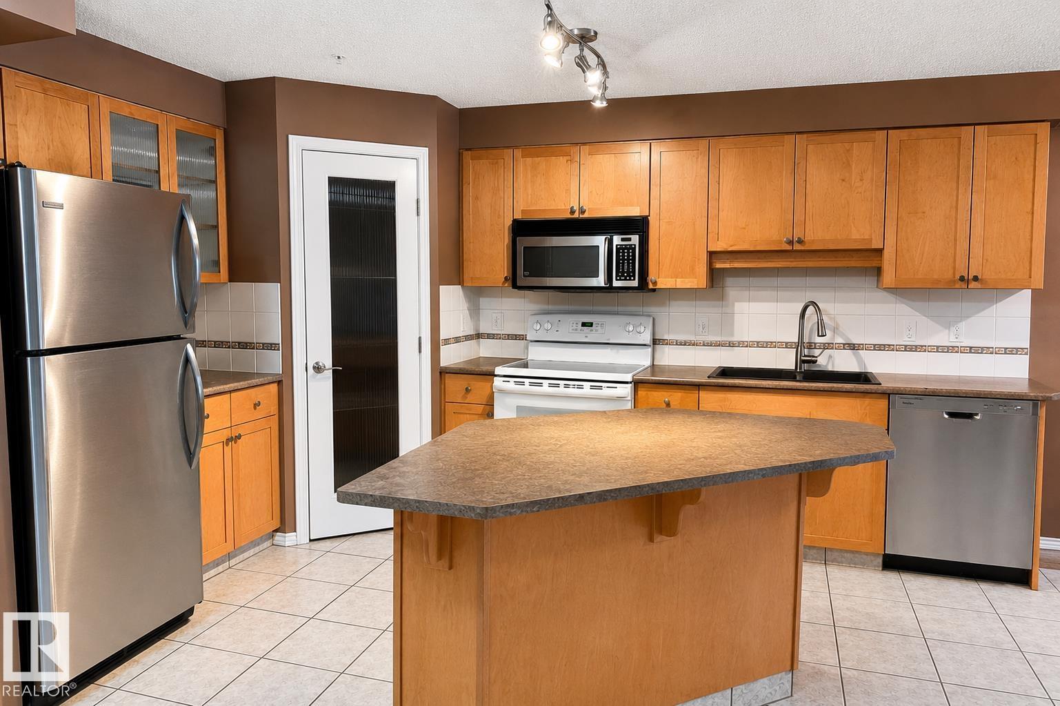 #203 8909 100 St NW, Edmonton, Alberta  T6E 6T4 - Photo 9 - E4484134