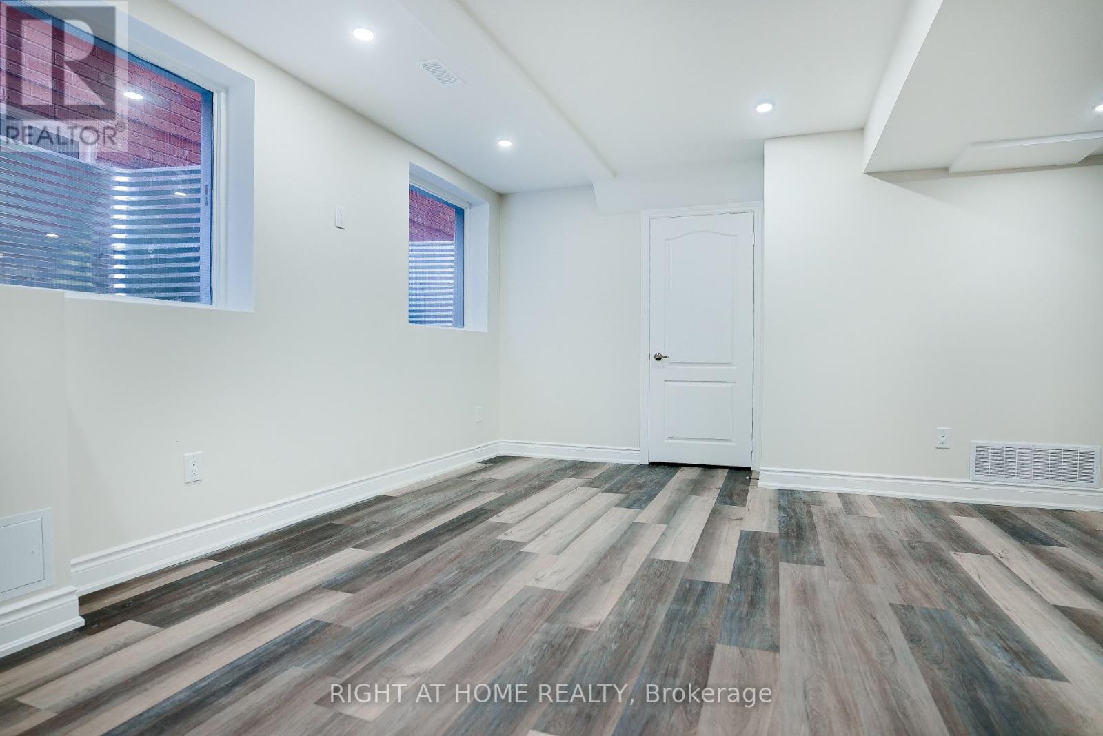 Bsmt - 440 Downes Jackson Heights, Milton, Ontario  L9T 8V7 - Photo 12 - W13448720