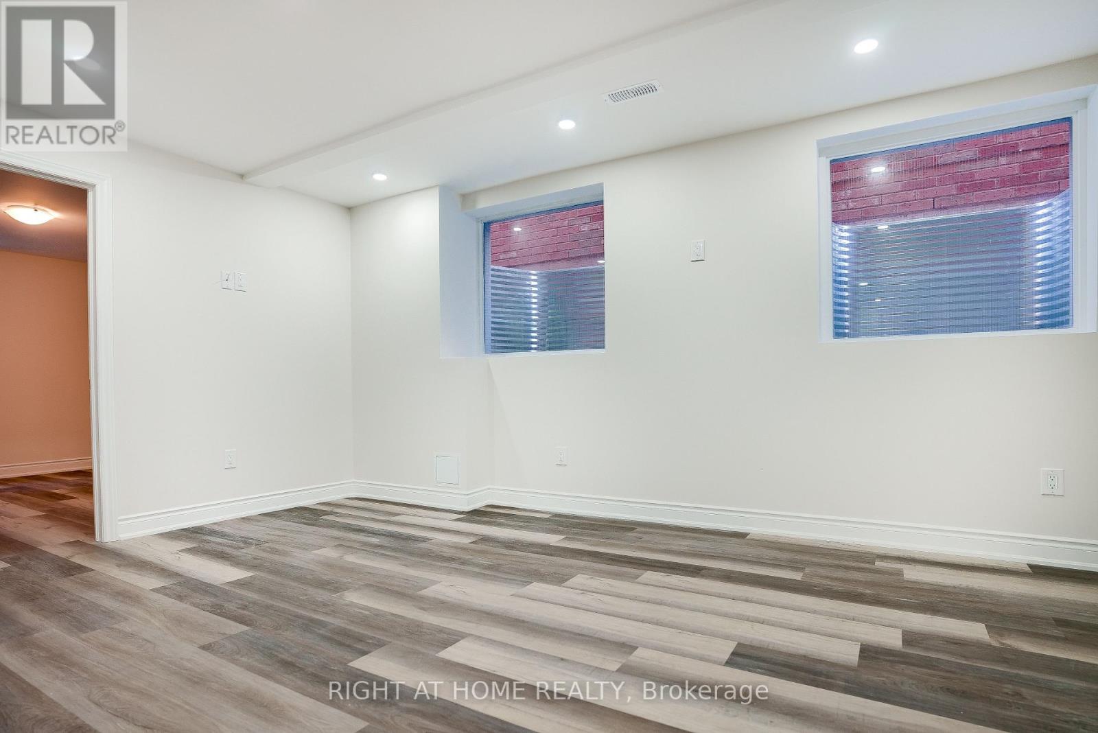 Bsmt - 440 Downes Jackson Heights, Milton, Ontario  L9T 8V7 - Photo 14 - W13448720