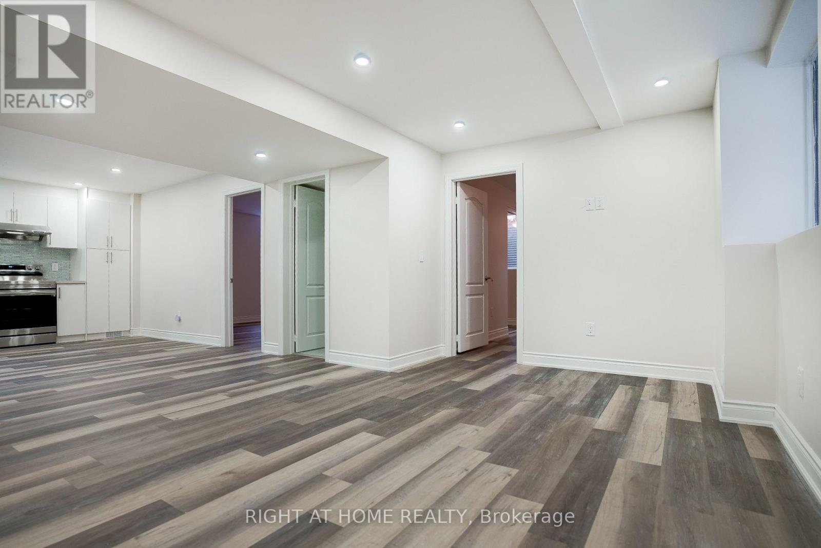 Bsmt - 440 Downes Jackson Heights, Milton, Ontario  L9T 8V7 - Photo 7 - W13448720