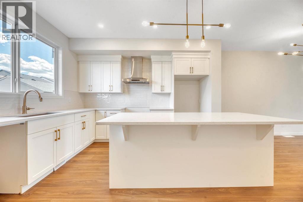 152 Annette Villas Nw, Calgary, Alberta  T3R 2B5 - Photo 12 - A2319607