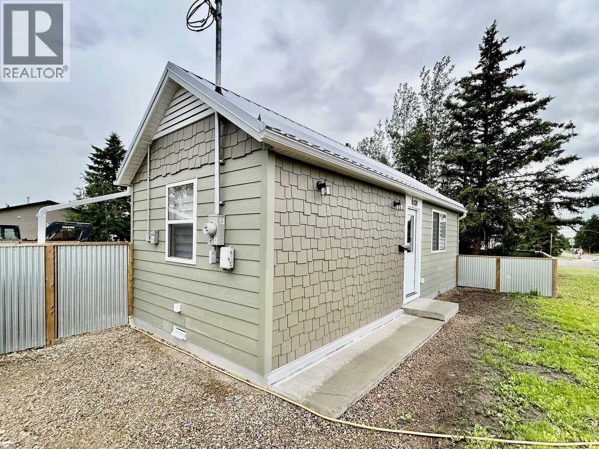 9200 8 Street, Dawson Creek, British Columbia  V1G 3N6 - Photo 2 - 10378572