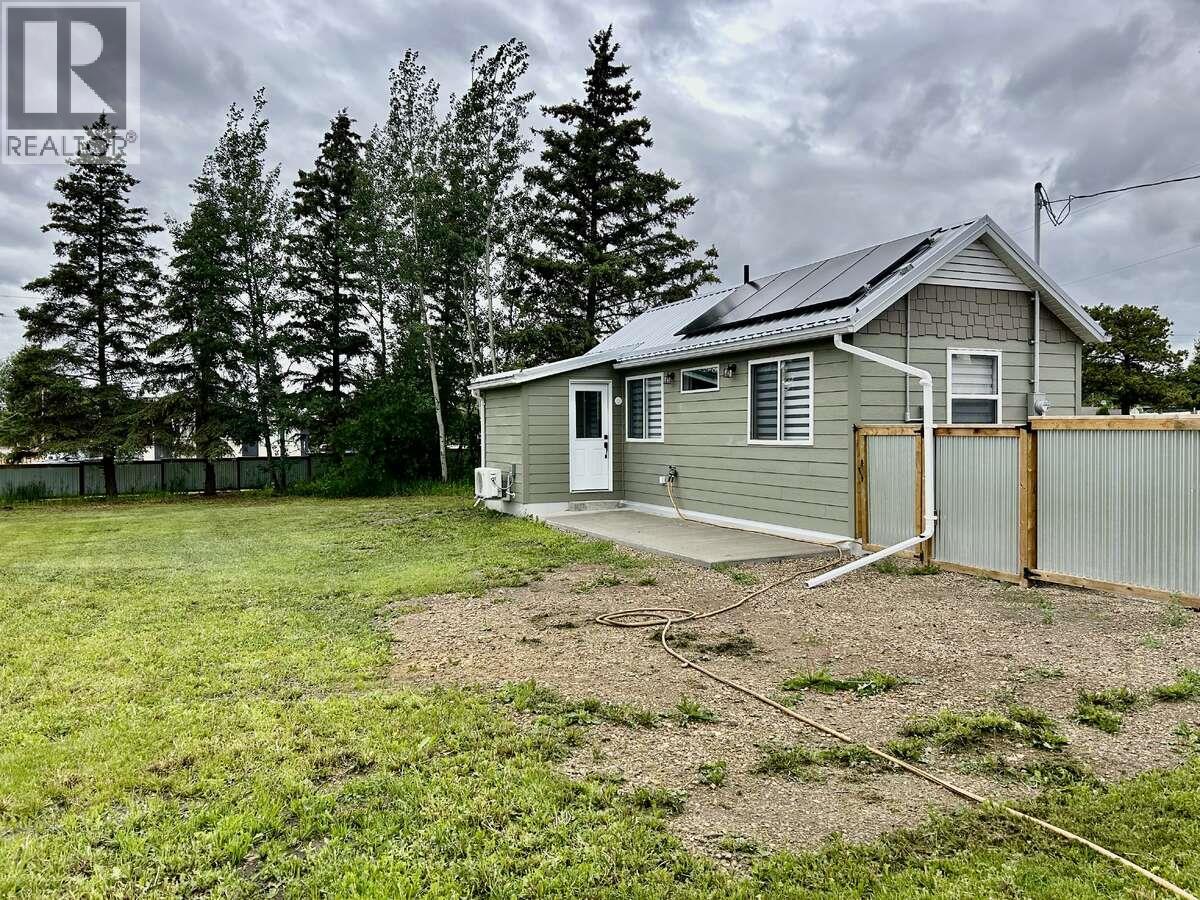 9200 8 Street, Dawson Creek, British Columbia  V1G 3N6 - Photo 3 - 10378572