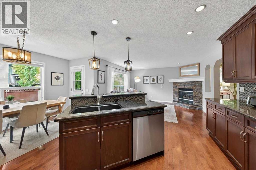 132 Tuscany Meadows Common NW, Calgary, Alberta  T3L 2N8 - Photo 13 - A2319582