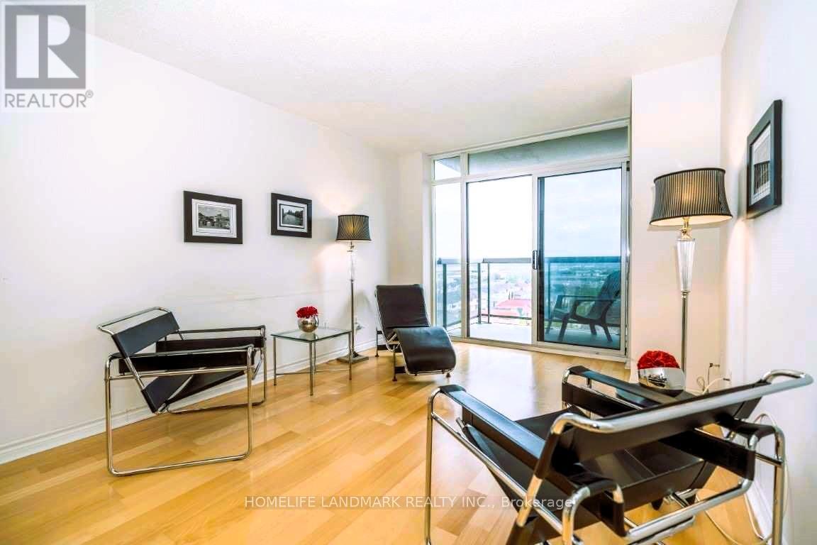 1011 - 8 Mondeo Drive, Toronto, Ontario  M1P 5C7 - Photo 3 - E13448734