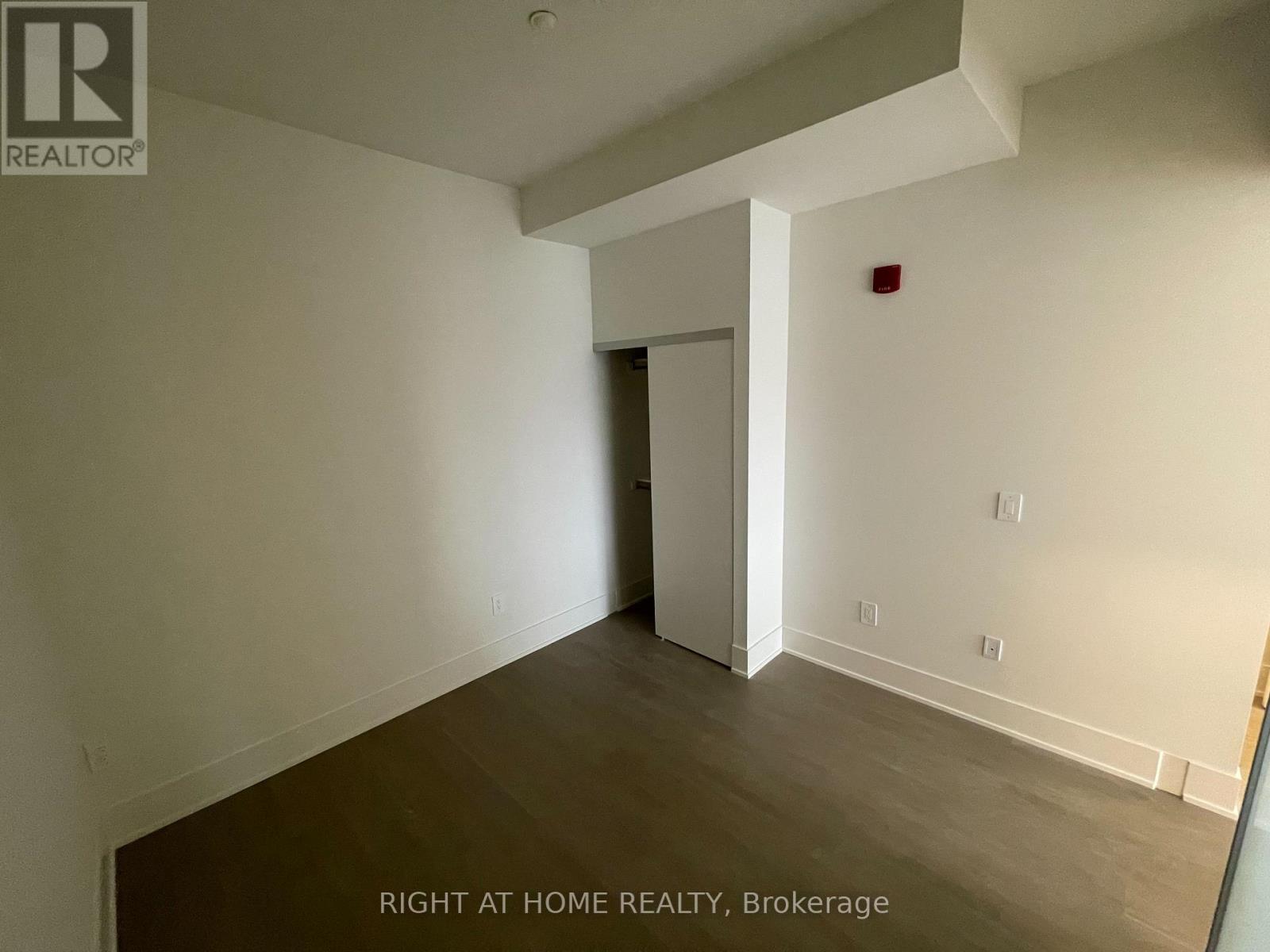 412 - 495 Logan Avenue, Toronto, Ontario  M4K 0A5 - Photo 11 - E13448770