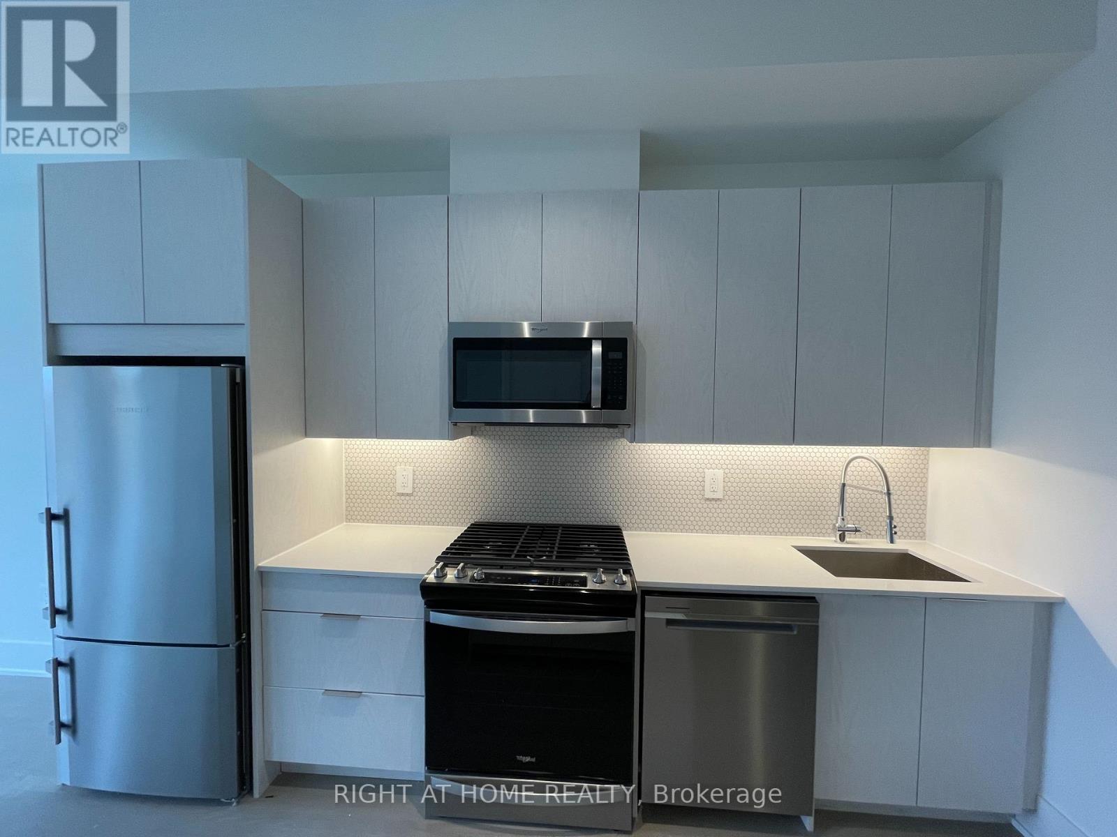 412 - 495 Logan Avenue, Toronto, Ontario  M4K 0A5 - Photo 18 - E13448770