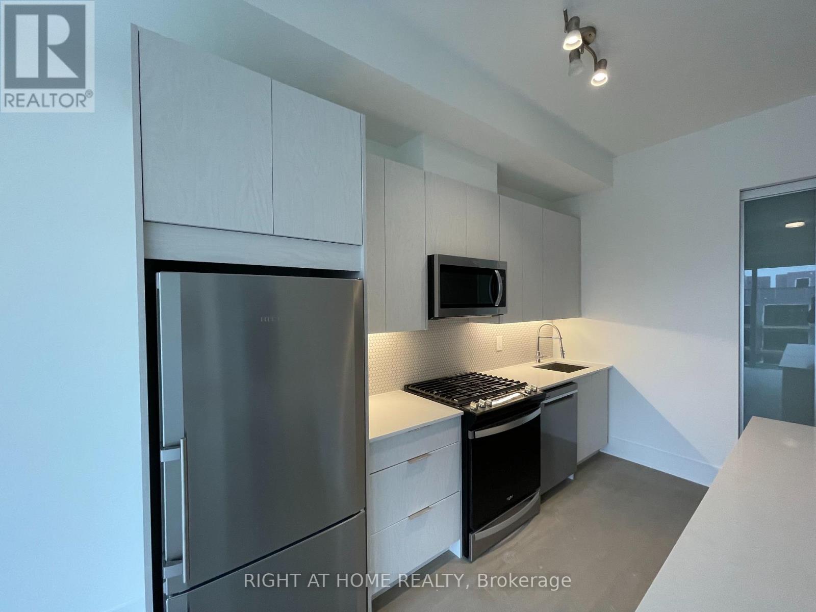 412 - 495 Logan Avenue, Toronto, Ontario  M4K 0A5 - Photo 19 - E13448770