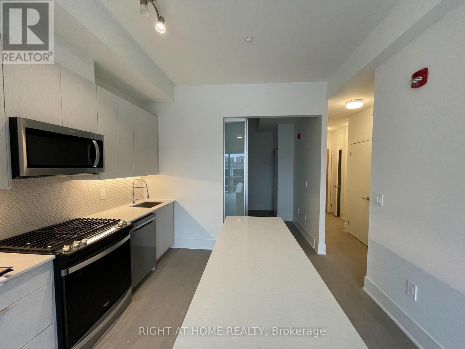 412 - 495 Logan Avenue, Toronto, Ontario  M4K 0A5 - Photo 20 - E13448770