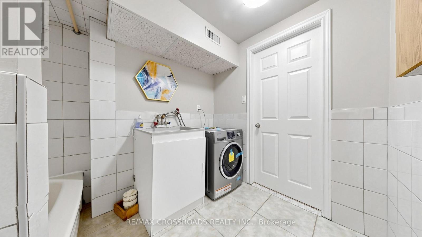70 Halfmoon Square, Toronto, Ontario  M1C 3V3 - Photo 39 - E13448782