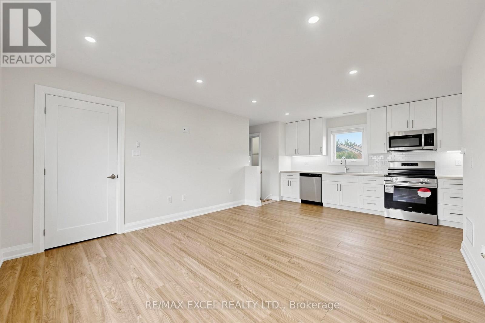 6 Lappe Avenue, Markham, Ontario  L6B 1L3 - Photo 10 - N13448736
