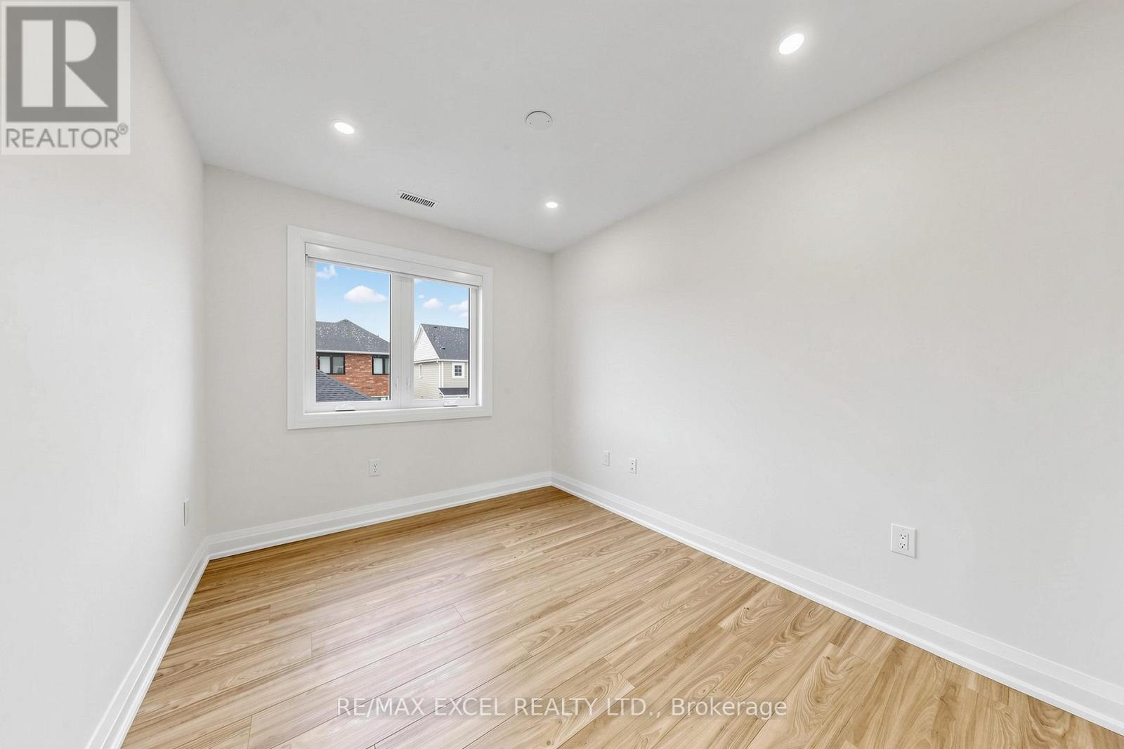 6 Lappe Avenue, Markham, Ontario  L6B 1L3 - Photo 18 - N13448736