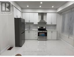 387 TENNANT CIRCLE, Vaughan, Ontario