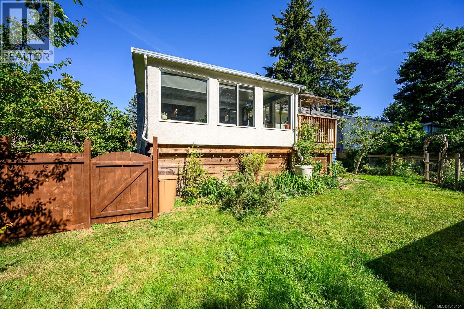 591 Rocky Heights Rd, Comox, British Columbia  V9M 3E8 - Photo 24 - 1040451