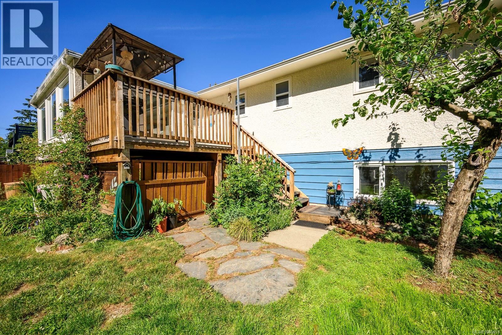 591 Rocky Heights Rd, Comox, British Columbia  V9M 3E8 - Photo 58 - 1040451
