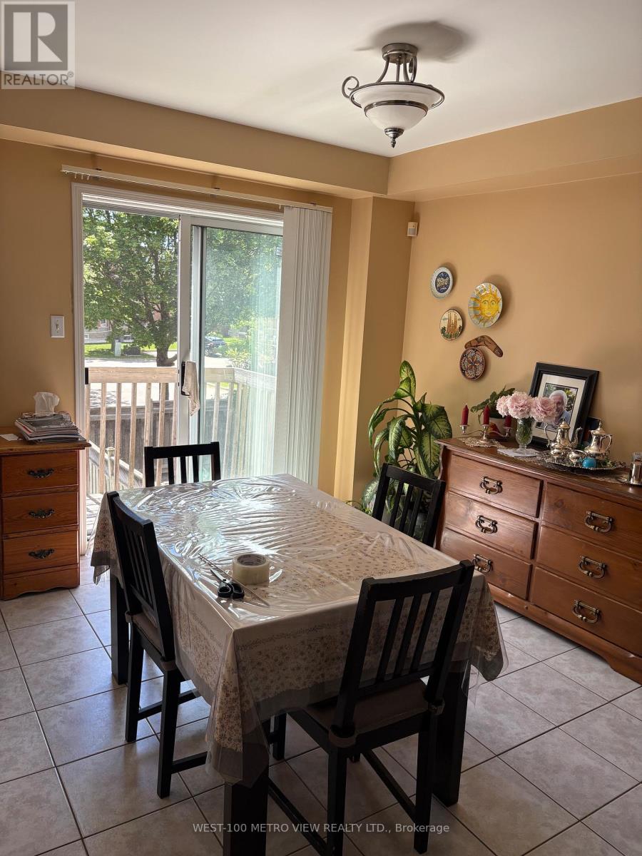 6 Michelle Drive, Vaughan, Ontario  L4L 9B8 - Photo 5 - N13448712