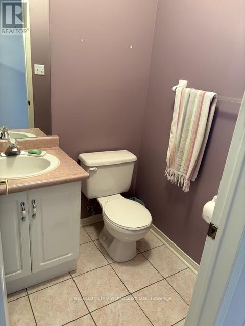 6 Michelle Drive, Vaughan, Ontario  L4L 9B8 - Photo 9 - N13448712