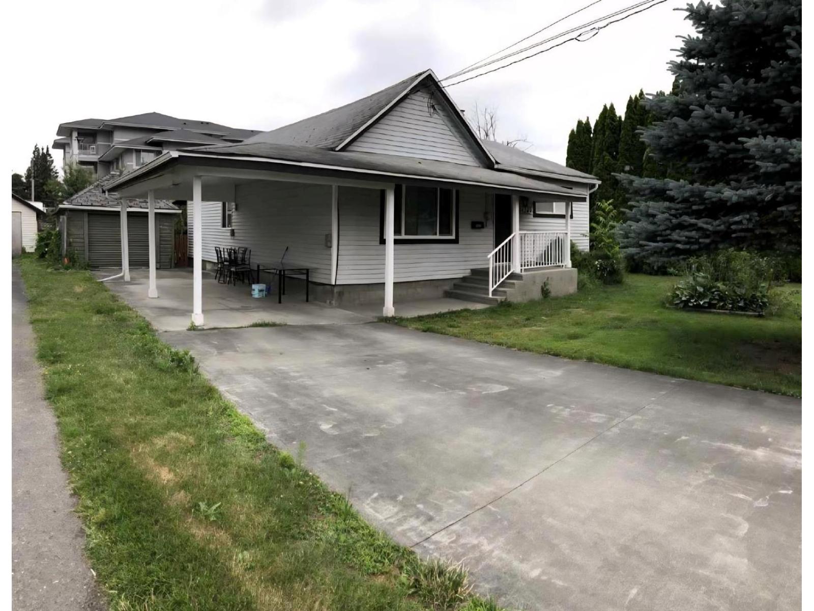 46249 SECOND AVENUE|Chilliwack Proper East