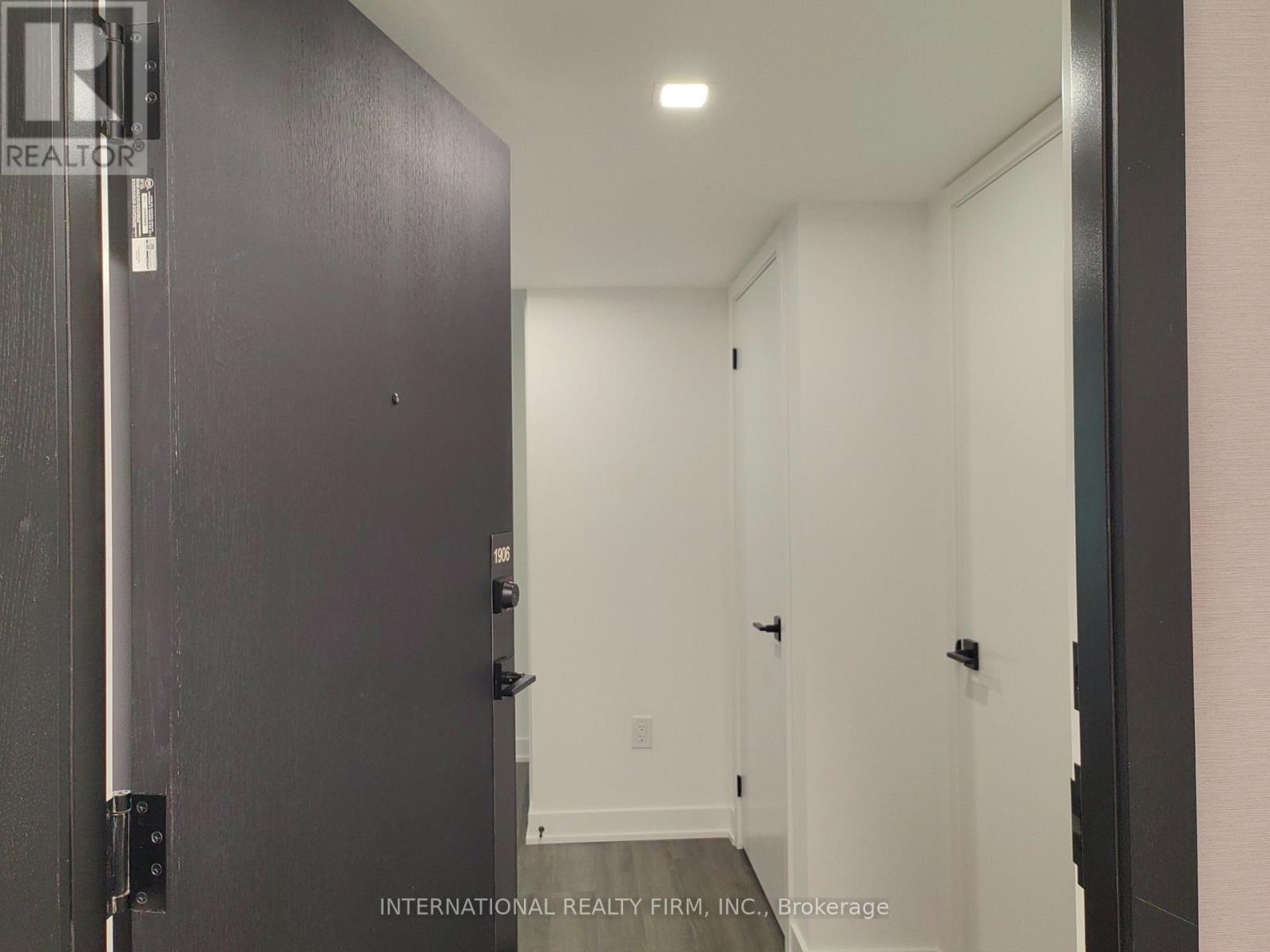 1906 - 609 Sherbourne Street, Toronto, Ontario  M4X 0A4 - Photo 6 - C13448790