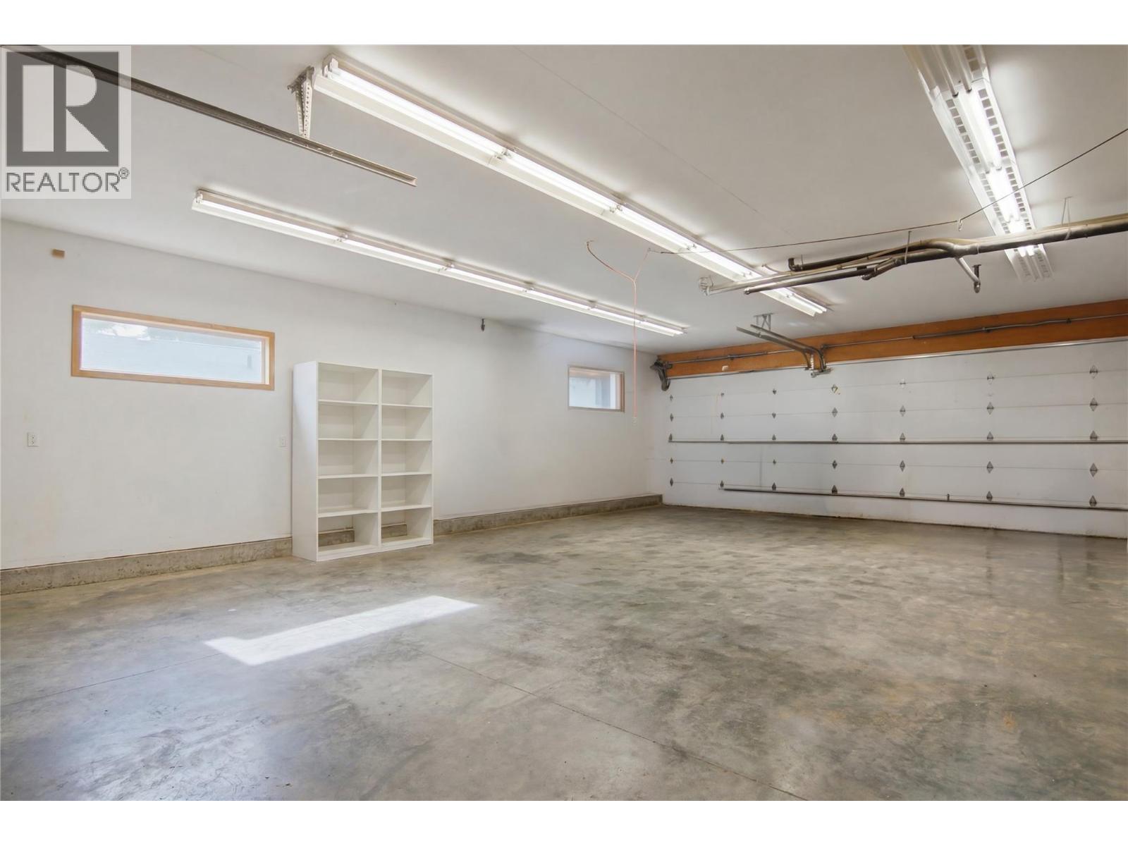 Listing image 53