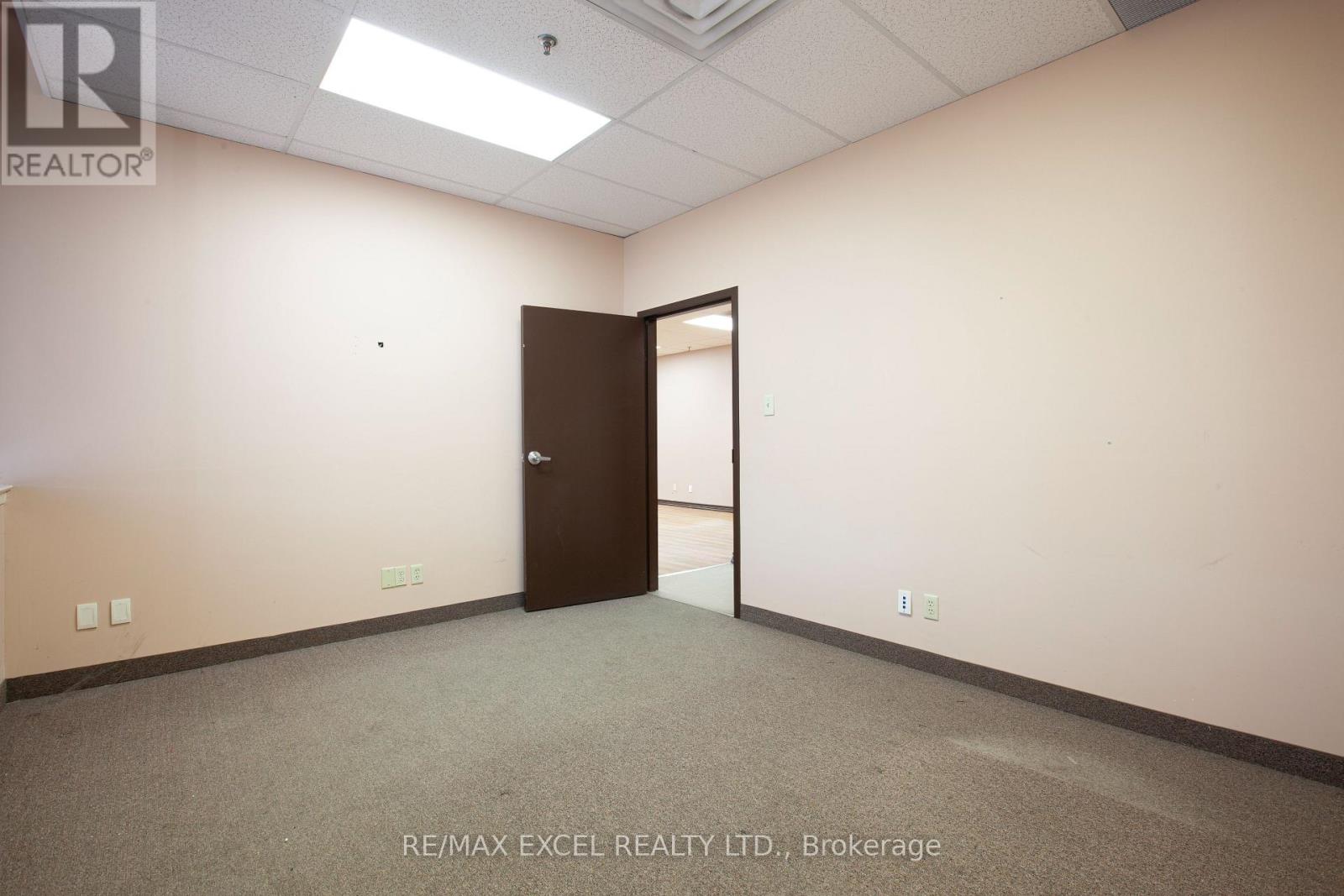 3 & 5 - 124 Milner Avenue, Toronto, Ontario  M1S 3R2 - Photo 17 - E13448792