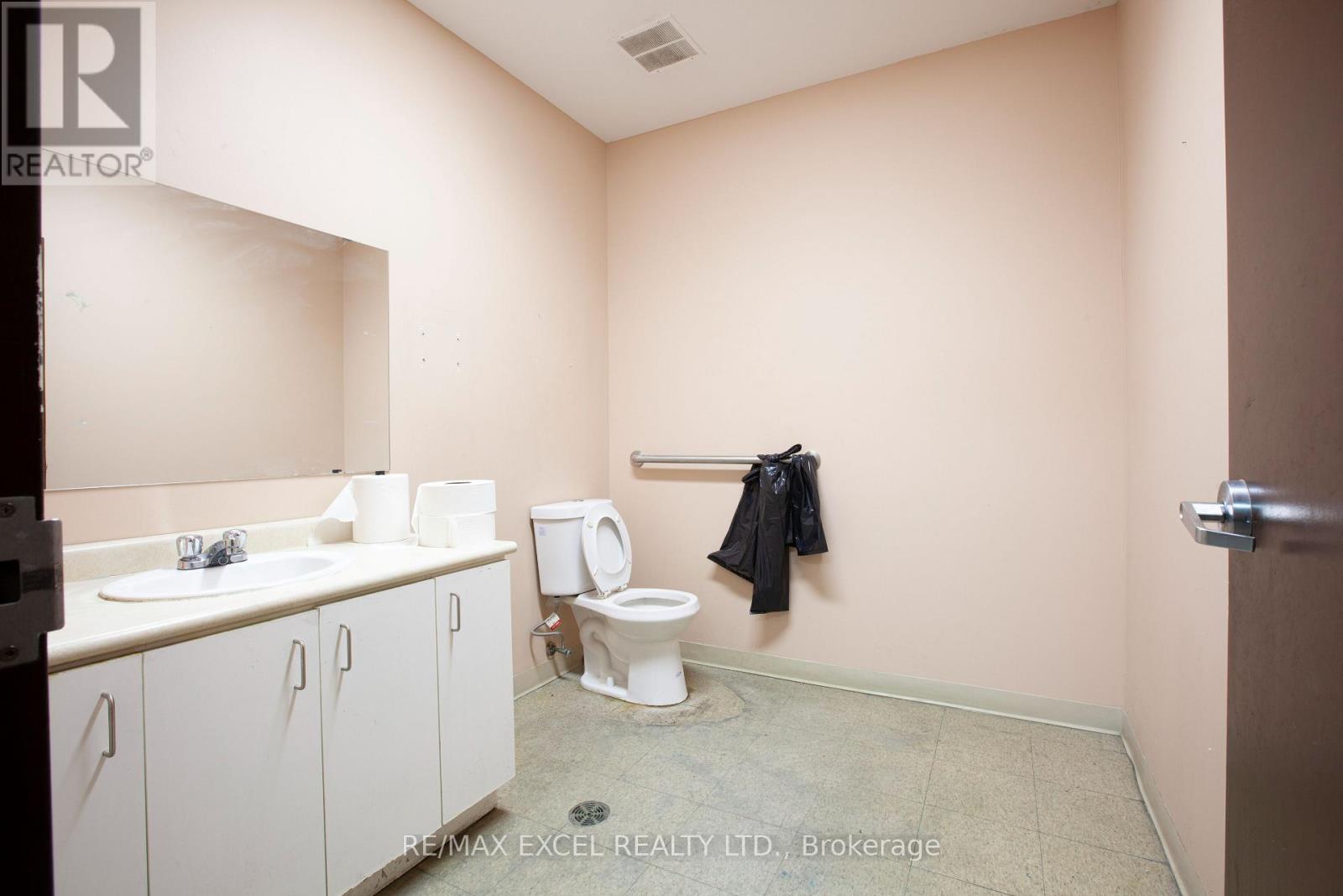 3 & 5 - 124 Milner Avenue, Toronto, Ontario  M1S 3R2 - Photo 27 - E13448792