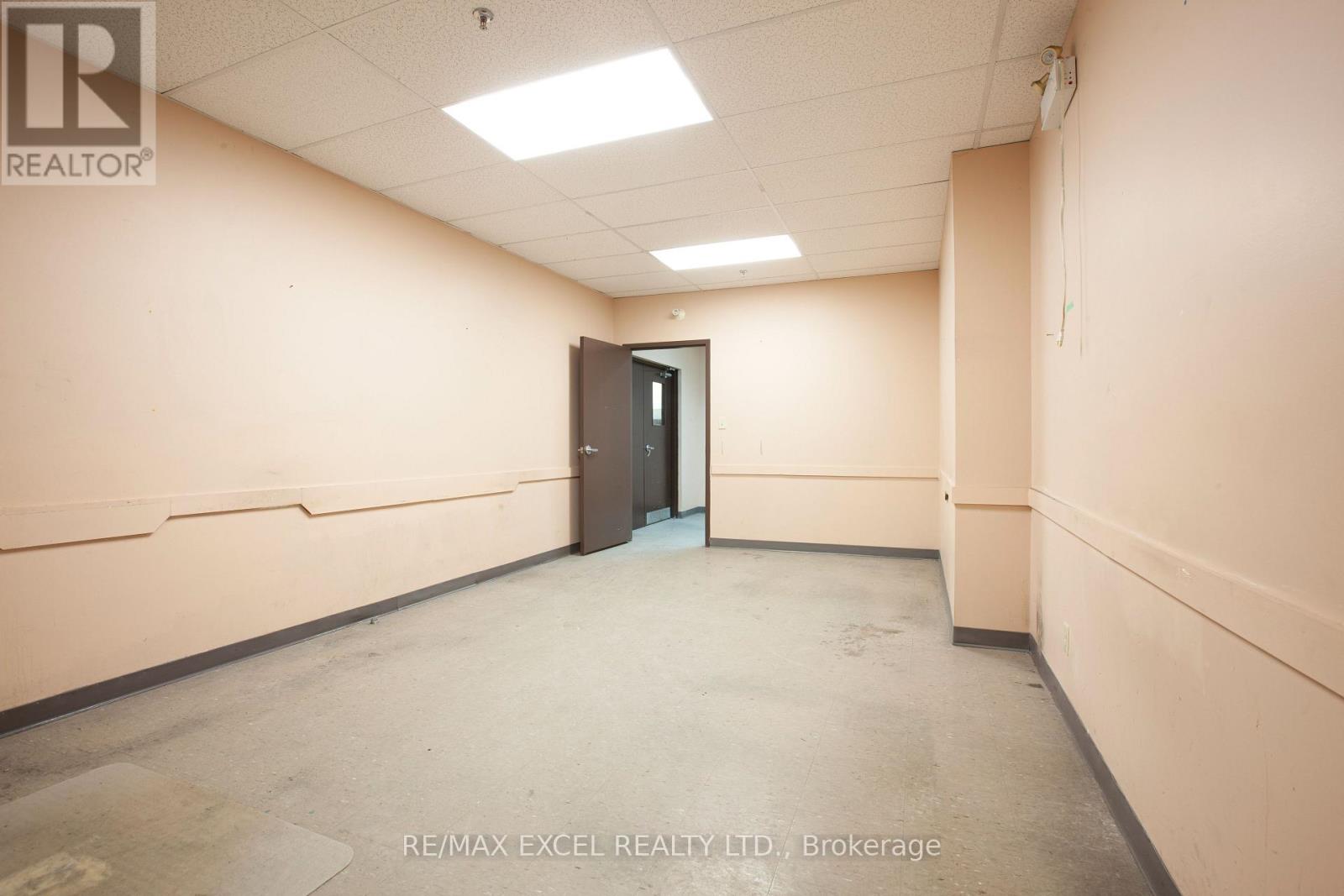 3 & 5 - 124 Milner Avenue, Toronto, Ontario  M1S 3R2 - Photo 29 - E13448792