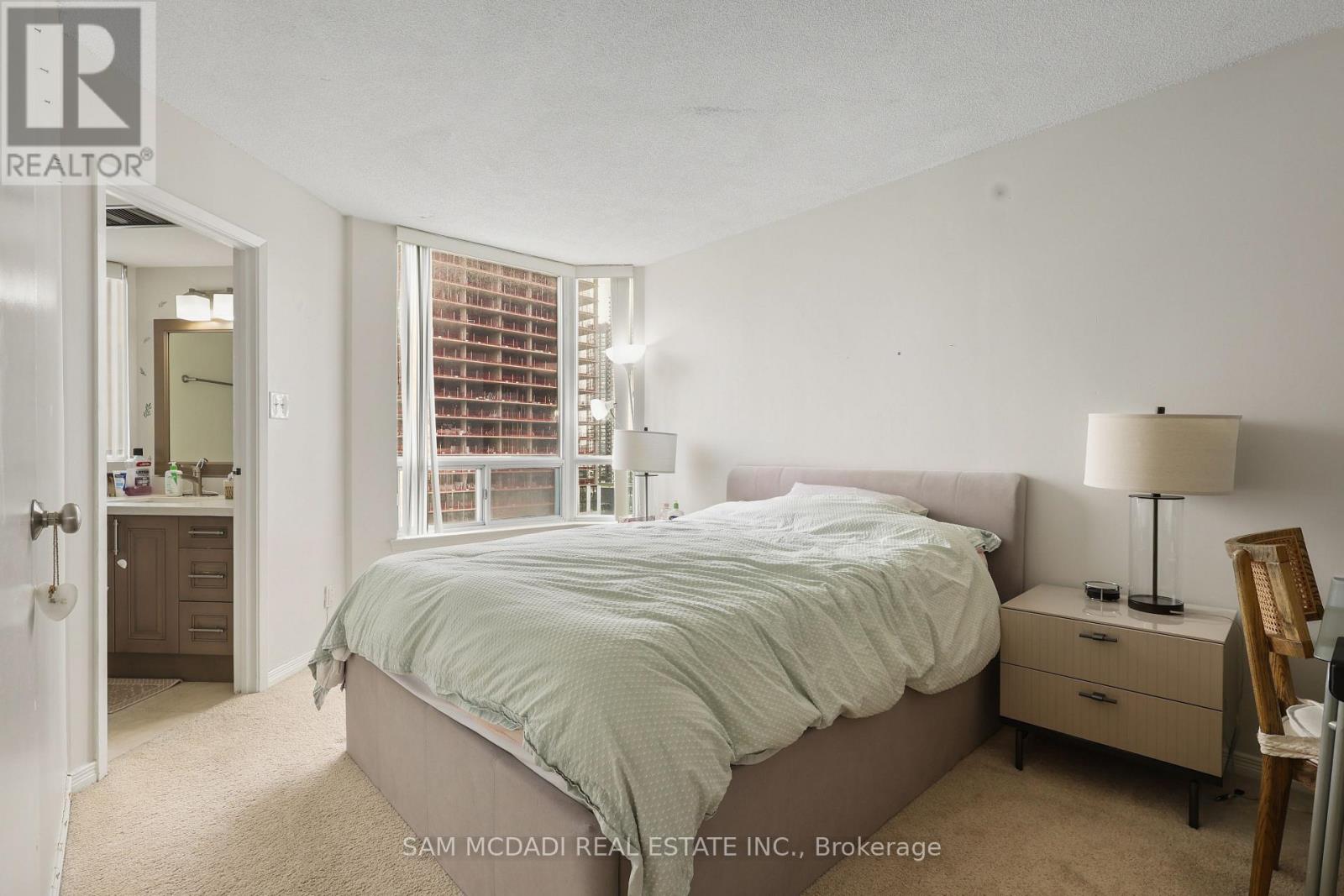 #1803 - 550 Webb Drive, Mississauga, Ontario  L5B 3Y4 - Photo 14 - W13448814