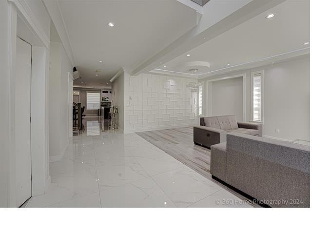 9093 Buchanan Place, Surrey, British Columbia  V3V 6E4 - Photo 3 - R3136082