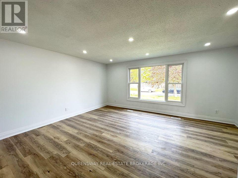 Main - 7 Leaside Drive, Welland, Ontario L3C 6B1 - Photo 4 - X13234448