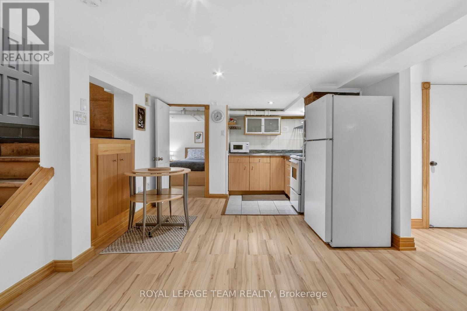 64 Delaware Avenue S, Ottawa, Ontario  K2P 0Z3 - Photo 3 - X13448840