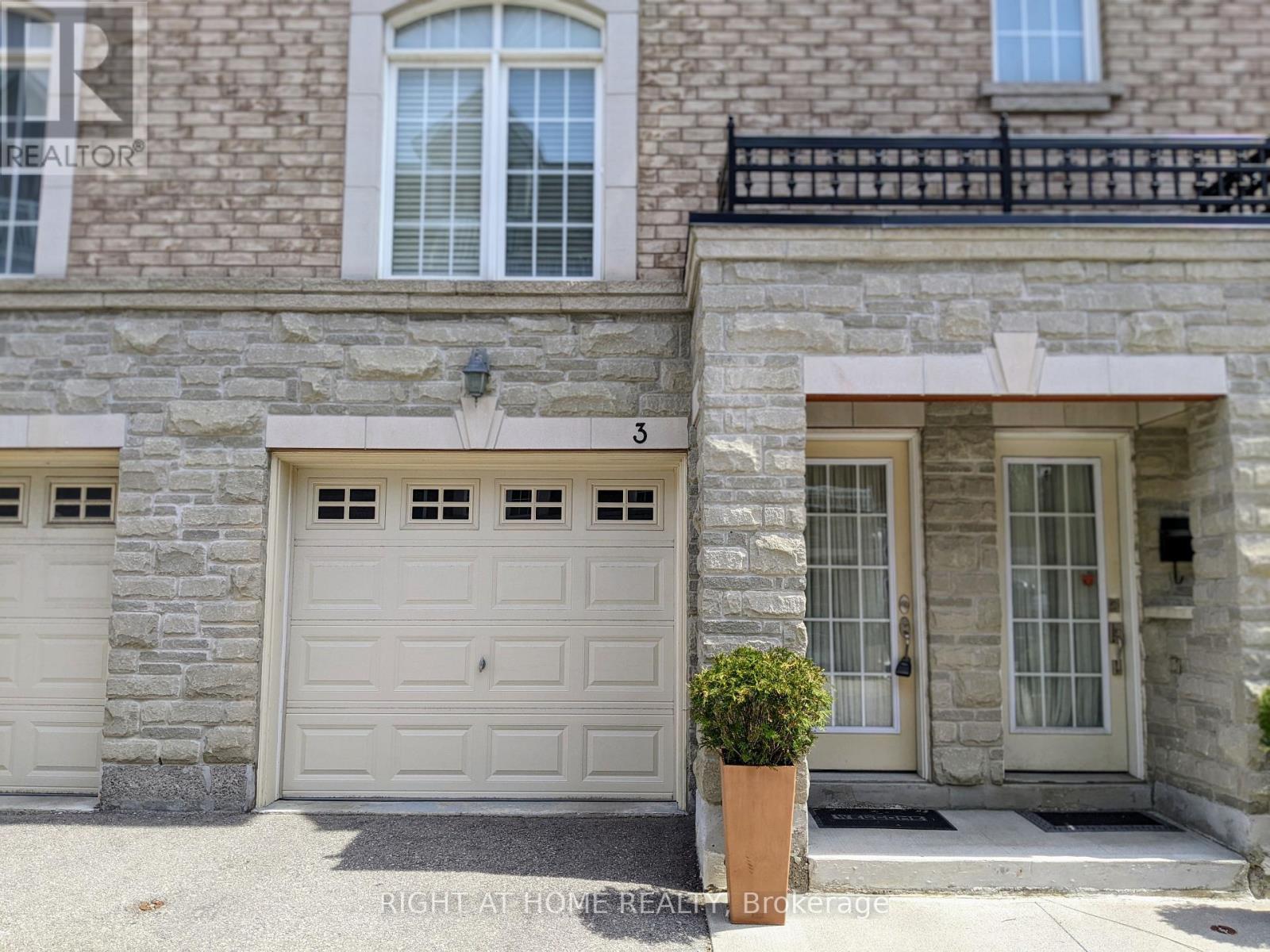 3 Hayes Lane, Toronto, Ontario M2N 0E7 - Photo 3 - C13448844