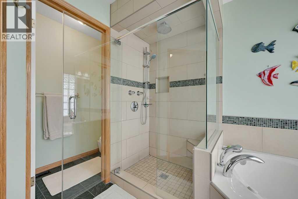 158 Valley Glen Heights NW, Calgary, Alberta  T3B 5P9 - Photo 29 - A2318641