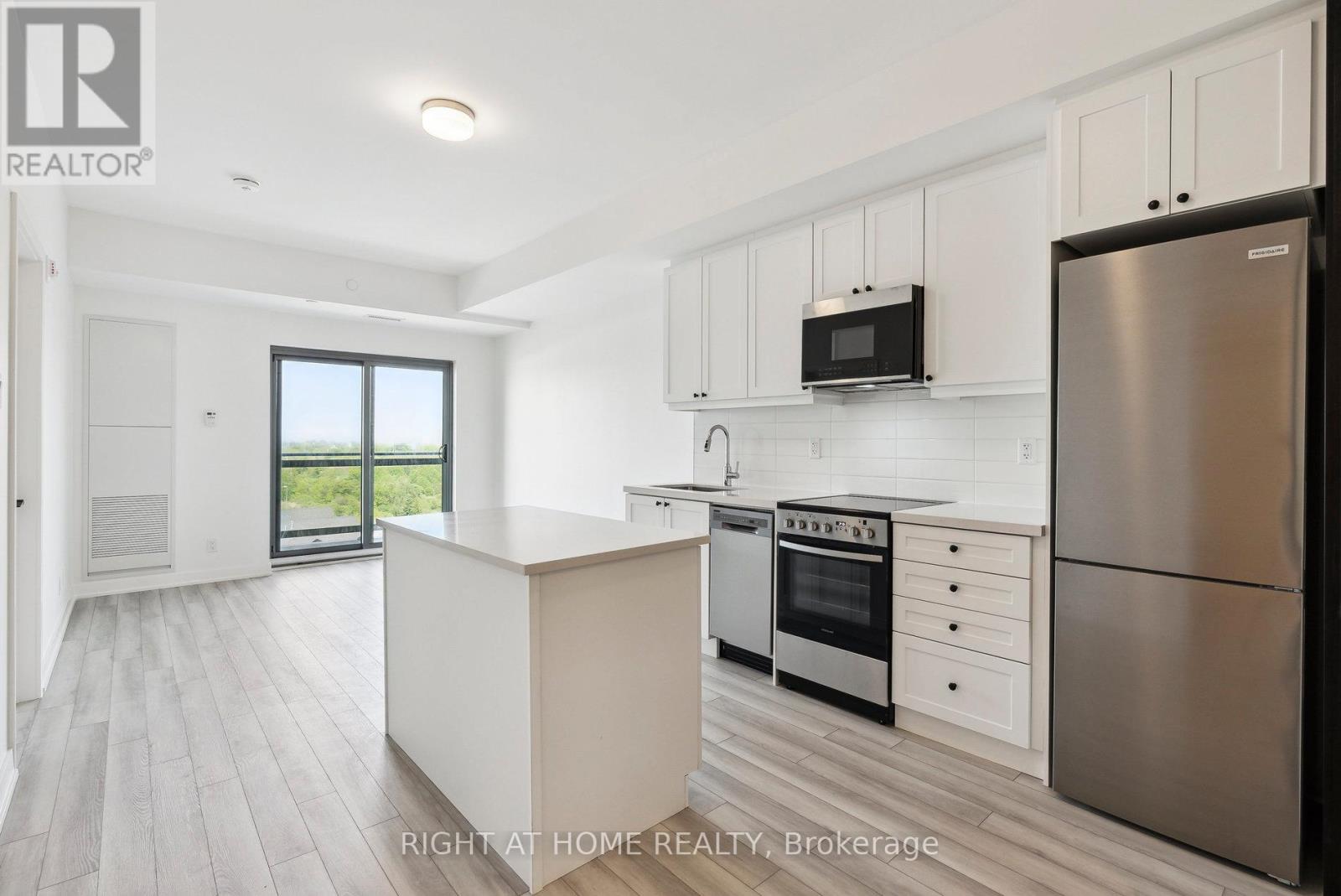 1007 - 55 Clarington Boulevard, Clarington, Ontario  L1C 7J4 - Photo 4 - E13448860