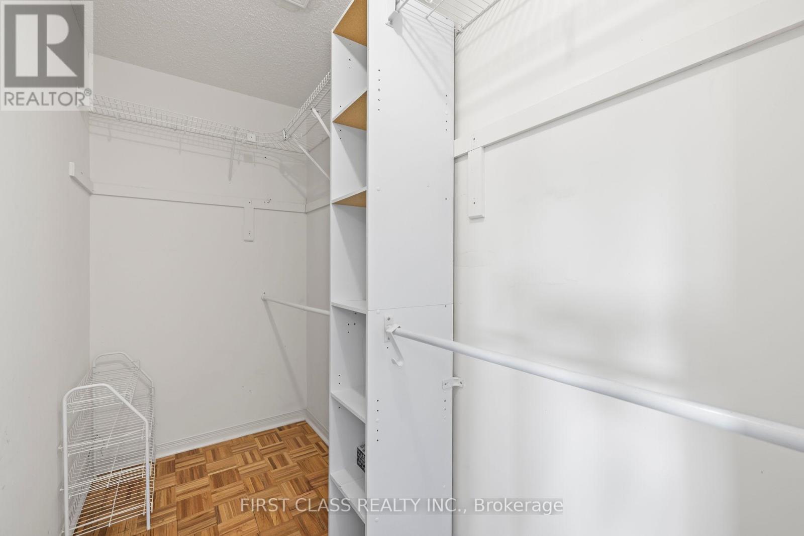 3181 Bentley Drive W, Mississauga, Ontario  L5M 6V8 - Photo 30 - W13448848